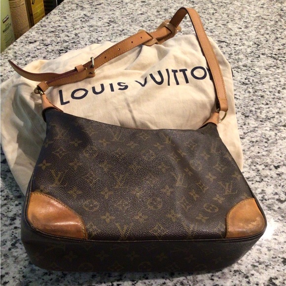 Guaranteed Authentic Vintage LV Boulange over the shoulder bag - Picture 4 of 11